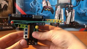 мини пистолет из лего техник (не мой)