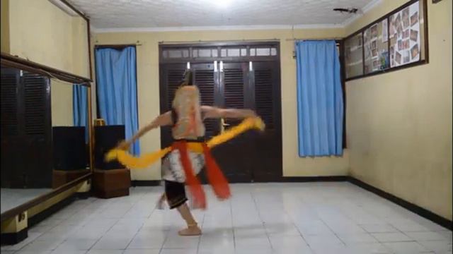 SBDP - "Gerak dan Tari" Kelas 5 SD Yos Sudarso Garut смотреть онлайн