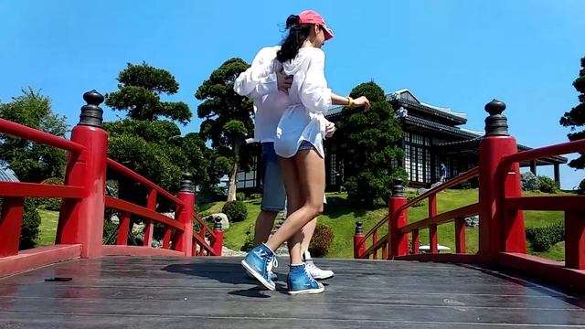 Японский уголок во Вьетнаме. Кизомба. Антон Фикс и Наталья Касьянова [Вьетнам, 2018] смотреть онлайн