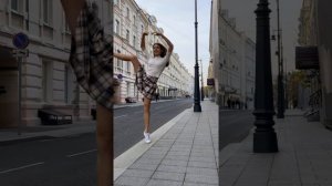 Photo-shooting on the streets of Moscow -Mari Kruchkova