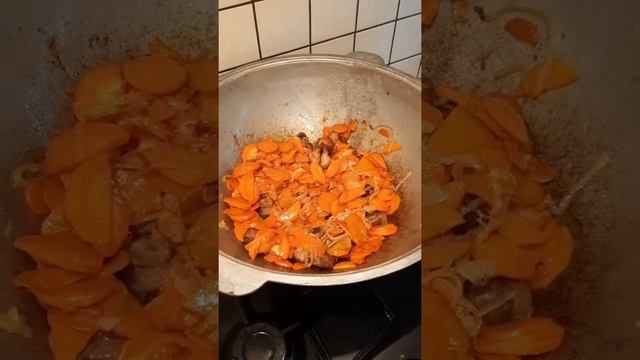 Видео Рецепт: Узбекский плов за 1 минуту. Очень простой и вкусный плов.