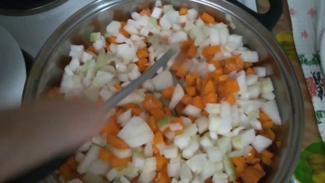 Бюджетный рецепт, супер вкусной кабачковой икры.