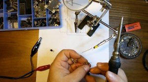 Сенсорный выключатель , простая схема .