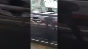 Проблема с налетом после мойки кузова решается использованием салфетки из замши или микрофибраы