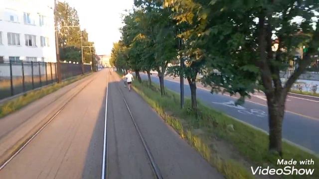 Нас не дожене і трамвай..Перегони! смотреть онлайн