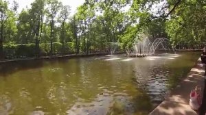 Петергоф: фонтан "Солнце"