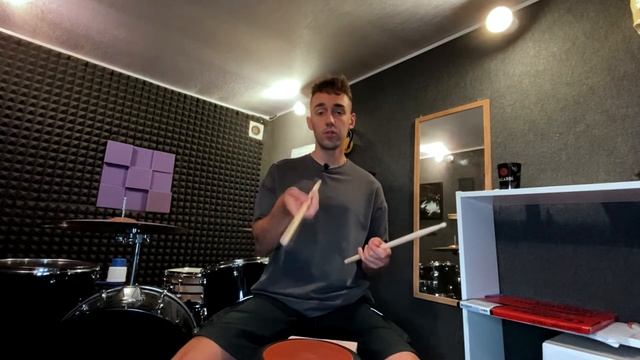 9 ТРЮКОВ С ПАЛОЧКАМИ смотреть онлайн