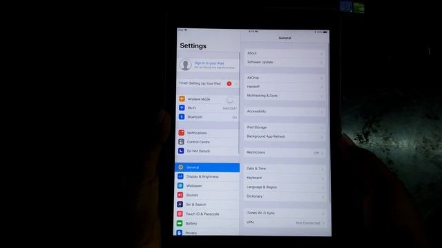 Apple iPad (2018) : Unboxing and Overview (in Hindi) смотреть онлайн