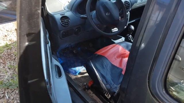 Quanto vale? Renault Kangoo abandonada! смотреть онлайн