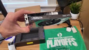 ASRock Challenger ITX Arc A380 6GB OC Unboxing