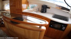 Обзор яхты Azimut 55 на русском языке.