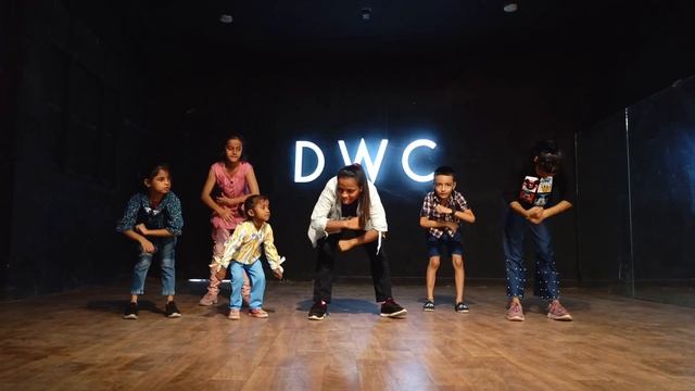 Crazy frog | easy kids zumba смотреть онлайн