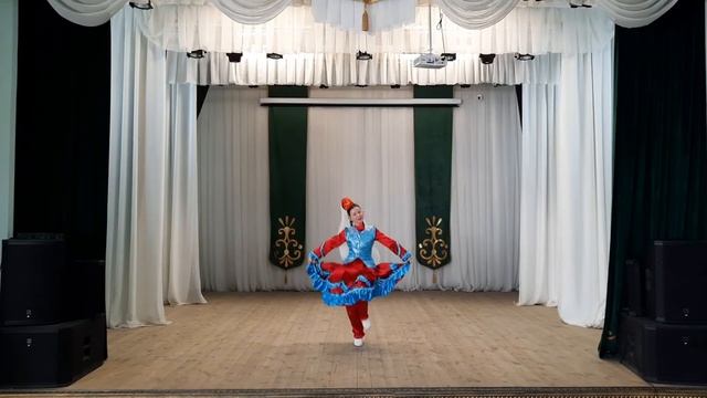 Соло Кулахметова Азалия - Татарский танец "Попрыгунья" смотреть онлайн