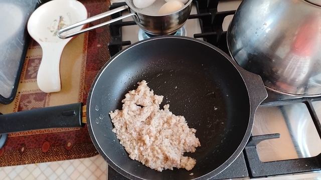 Эксперимент. Решила сварить яйцо и покушать вместе с кашей