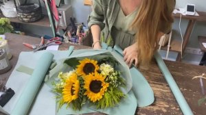 Быстрая упаковка букета с подсолнухами/ Букет на 60 р