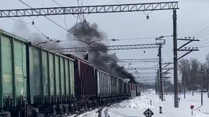 «Дал медведя» Тепловоз 2ТЭ116У-0283 с приветливым машинистом отправляется со станции «Карламан»