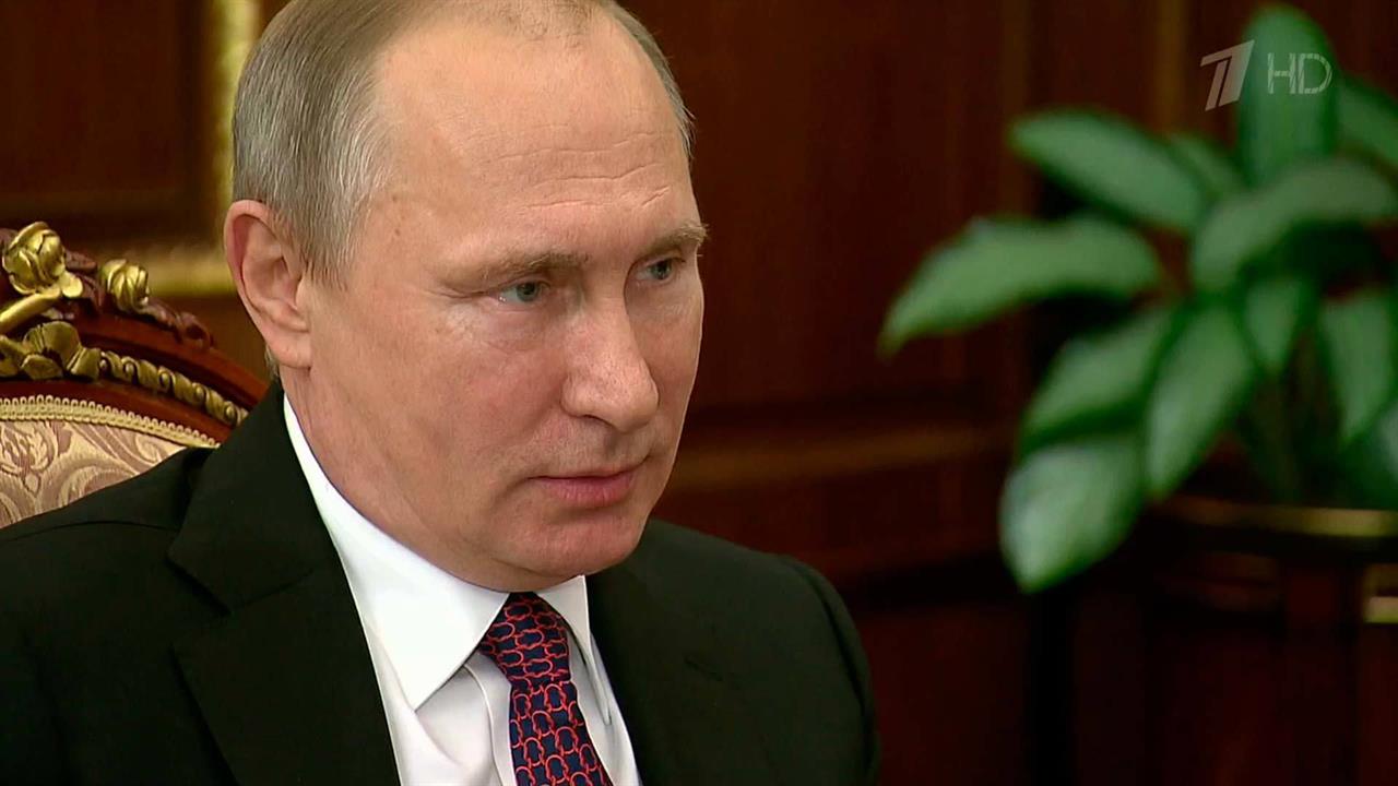 Владимир Путин предложил ввести присягу для тех, кто вступает в гражданство России