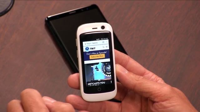 Самые необычные смартфоны с уникальными характеристиками в 2018 году смотреть онлайн