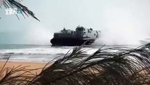 Китайский десантный корабль на воздушной подушке "Мустанг" типа 726