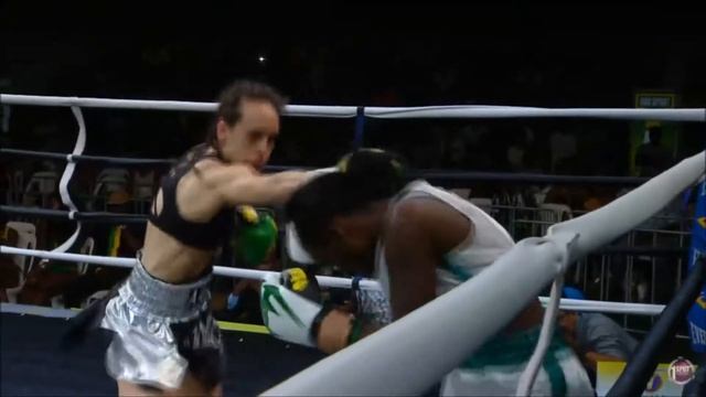 Rewinna David vs Federica Bianco смотреть онлайн