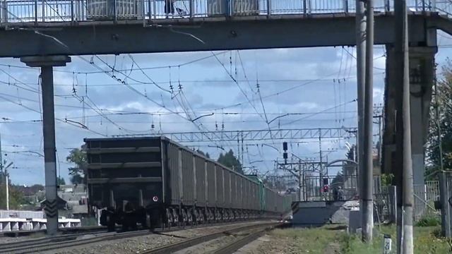 Небольшой видеофильм, поезда на Ярославском напралении. Станция Струнино. смотреть онлайн