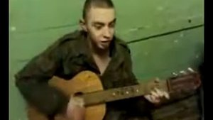 Армейская, солдат поет песню маме домой под гитару