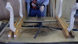 крепим ножки к столешнице