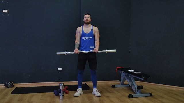 Сгибания рук + махи перед собой со штангой. Тренируем плечи и бицепс.