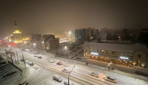 Снегопад в Ярославле. С Новым годом и рождеством!❄️?❄️ Snowfall in Yaroslavl. Snowstorm.