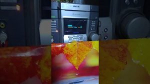 песня " Вот и кончилось наше  Лето" автор-- исполнитель Тараров Владимир.