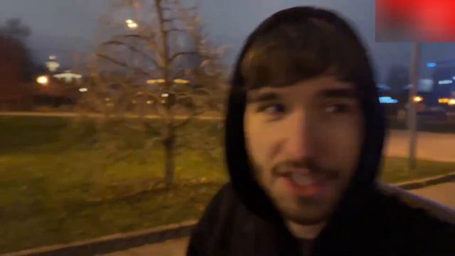 ХАЗЯЕВА НАВЕЛИ СУЕТЫ В ПАРКЕ КАК РАНЬШЕ 😂 | ПРИШЛИ НОЧЬЮ НА АТТРАКЦИОНЫ смотреть онлайн