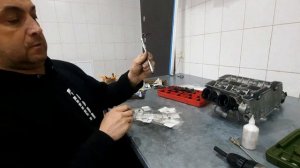 Cнегоход Arctic Cat Z-1 ремонт двигателя притираю клапана в головке