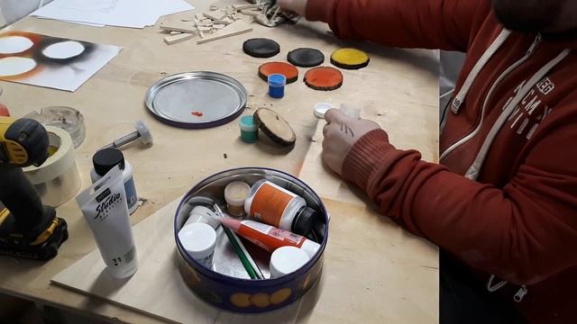 Ёлочные игрушки своими руками из спилов смотреть онлайн