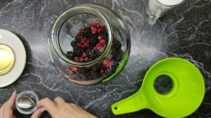 ЗАКАТАЮ +100 БАНОК!!! Восхитительный компот из ЕЖЕВИКИ и МАЛИНЫ