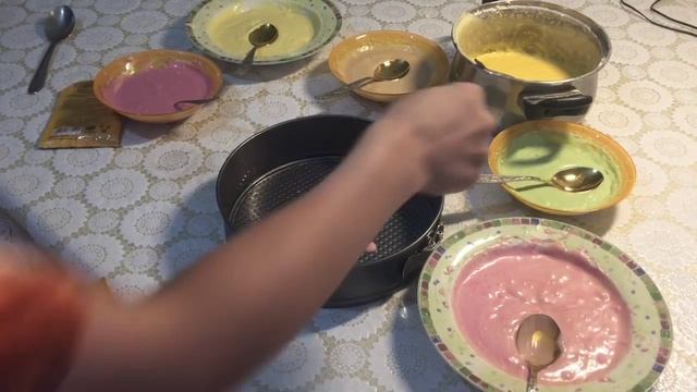 Как приготовить радужный торт? / How to make a rainbow cake?