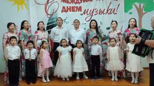 Хор "Наш край"  слова Антона Пришельца, Музыка Дмитрия Кабалевского.