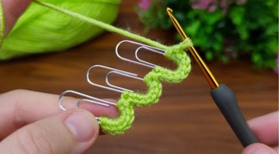 Вяжем брелок необычным способом ? смотреть онлайн