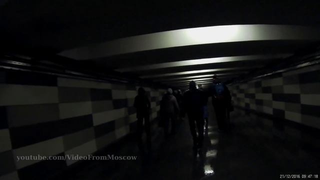 Вход на станцию метро Коломенская // 21.12.2016