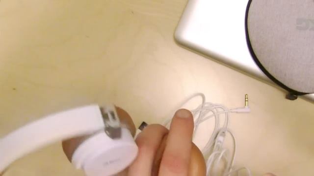 Unboxing of AKG Y45BT Headphones смотреть онлайн