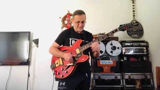 ״פנתרה״ אייל גולן. Gibson trini lopez 1968 смотреть онлайн