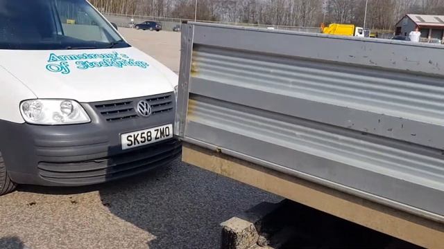 Lot 24 Renault SW54LSU смотреть онлайн