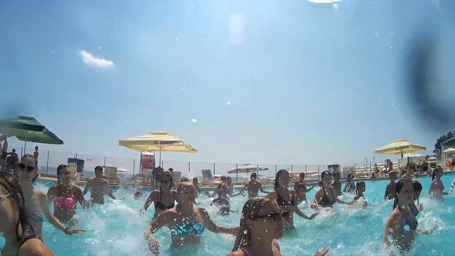 Дружба цивилизаций.I don't care смотреть онлайн