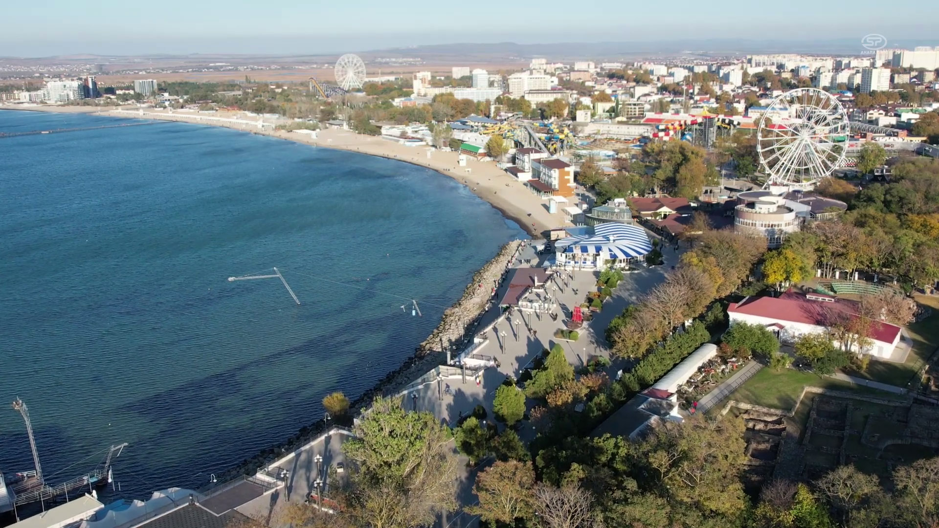 Анапа, Полет над морем осенью. Морж купается