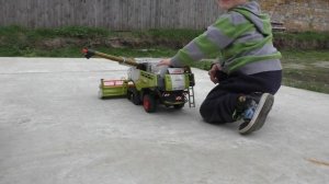 Пришла огромная посылка. Комбайн Bruder. A huge parcel came. Combine Bruder.