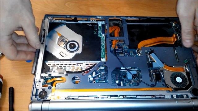 Разборка Sony VAIO VGN-Z11VRN (Sony VAIO VGN-Z11VRN Disassemble)