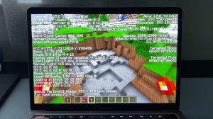 2020 Macbook Pro 13" Minecraft Test