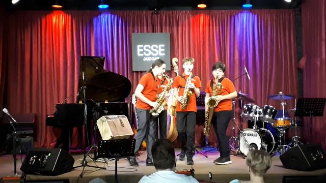 Дюк Эллингтон "Караван" исп. анс. саксофонистов п/у А. Мачнева смотреть онлайн