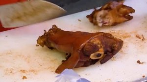 Свиные хвосты бесплатно! удивительные свиные ноги, голова и хвост - корейская уличная еда !!! U/ 0