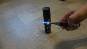 Как заправить зажигалку