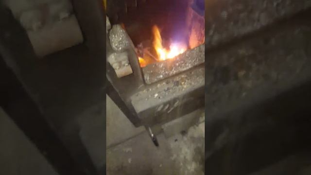 Гудит котел смотреть онлайн